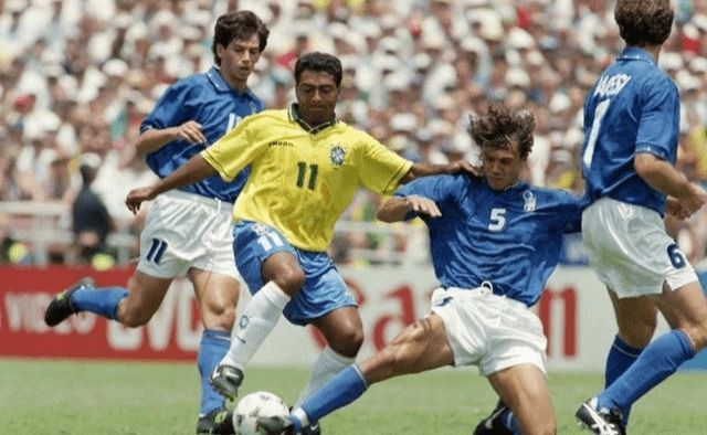 她通过调整 她通过调整