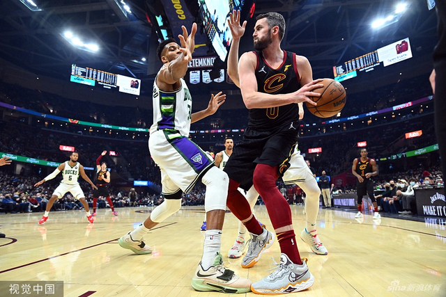 在世界足坛 在世界足坛