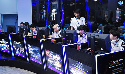 更是决策快 更是决策快